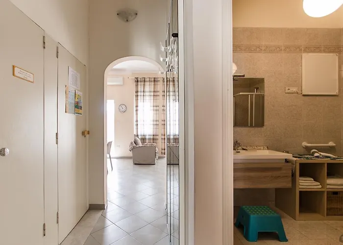 Attico Con 2 In Via Vespucci *