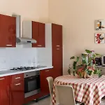 Apartment Attico Con 2 Camere In Via Vespucci