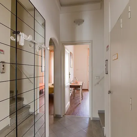 Attico Con 2 Camere In Via Vespucci Apartment Viareggio