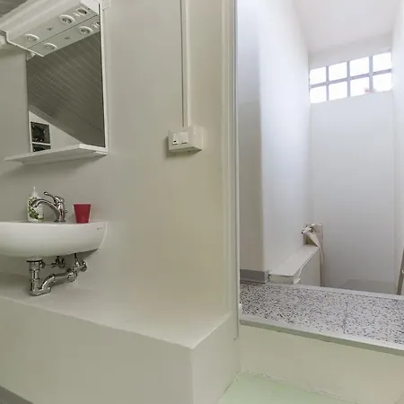 Appartement Attico Con 2 In Via Vespucci