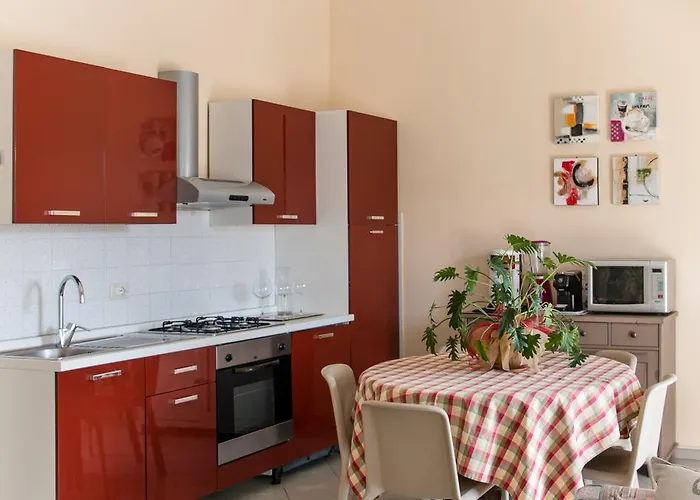 Apartment Attico Con 2 Camere In Via Vespucci