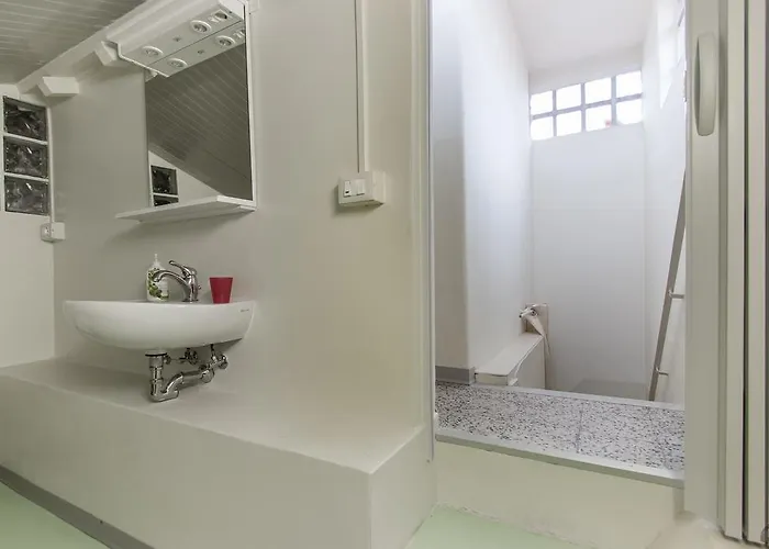 Apartment Attico Con 2 Camere In Via Vespucci