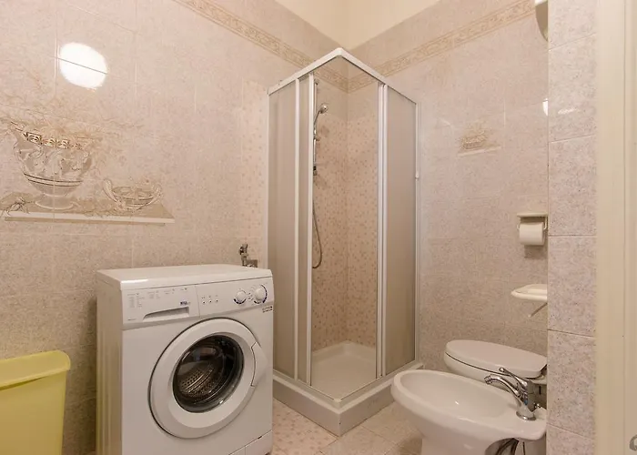 Attico Con 2 In Via Vespucci Апартаменти